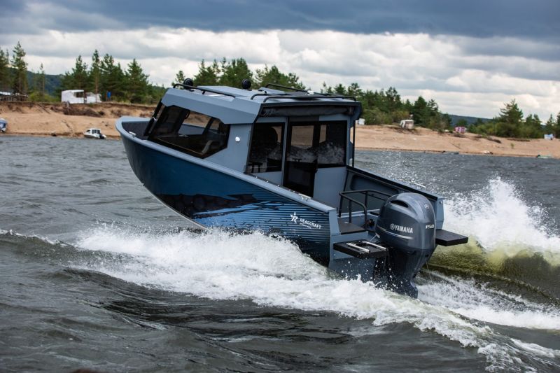 Лодка моторная Realcraft 600 Cabin 